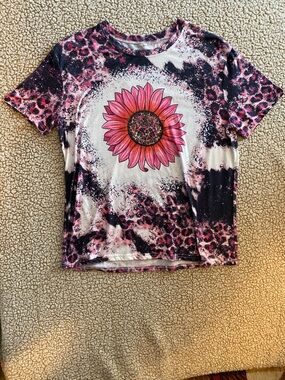 Pink Leopard Sunflower Graphic Tee